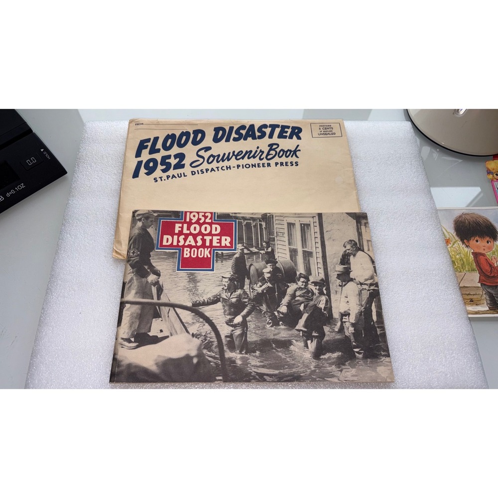 1952 Great Flood Disaster Souvenir Book & Mailing Envelope